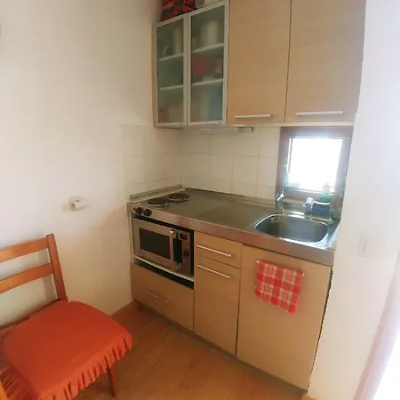 Flamboyant Apartment